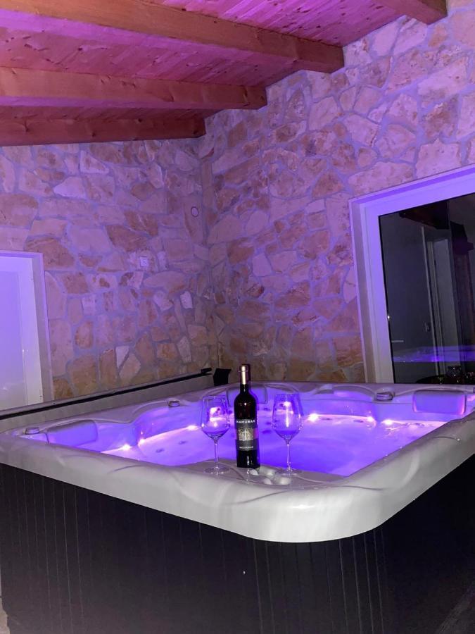 Villa Mateo With Private Pool Gruda Extérieur photo